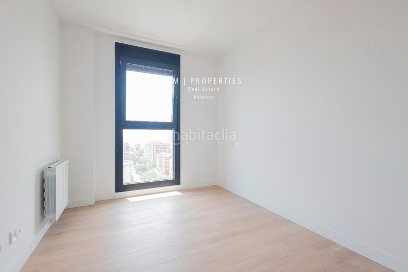 Foto b67baf32-9fa0-4797-ba25-9d5c535ec9a8. Rent flat with heating parking pool in Ciutat Jardí Valencia
