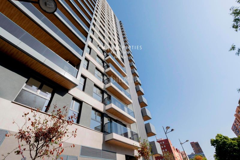 Foto c0d8a283-3b56-45c7-a495-98ed984e118d. Rent flat with heating parking pool in Ciutat Jardí Valencia