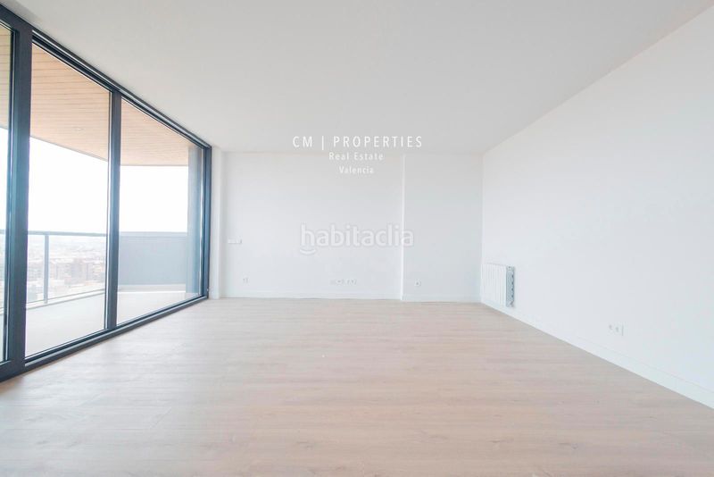 Foto dc2911cf-1741-4688-ba2d-8bff0c0f4e83. Rent flat with heating parking pool in Ciutat Jardí Valencia