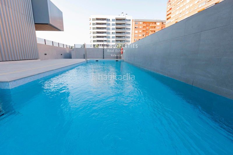 Foto e5bd700b-35c5-4c9e-bf9c-f382bd3c4863. Rent flat with heating parking pool in Ciutat Jardí Valencia