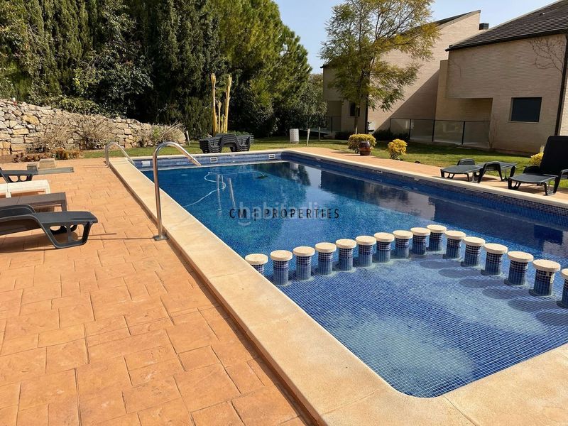 Foto 6622782f-6fb0-40df-9561-9d36b2367966. Lloguer casa aparellada amb calefacció aparcament piscina a Chiva