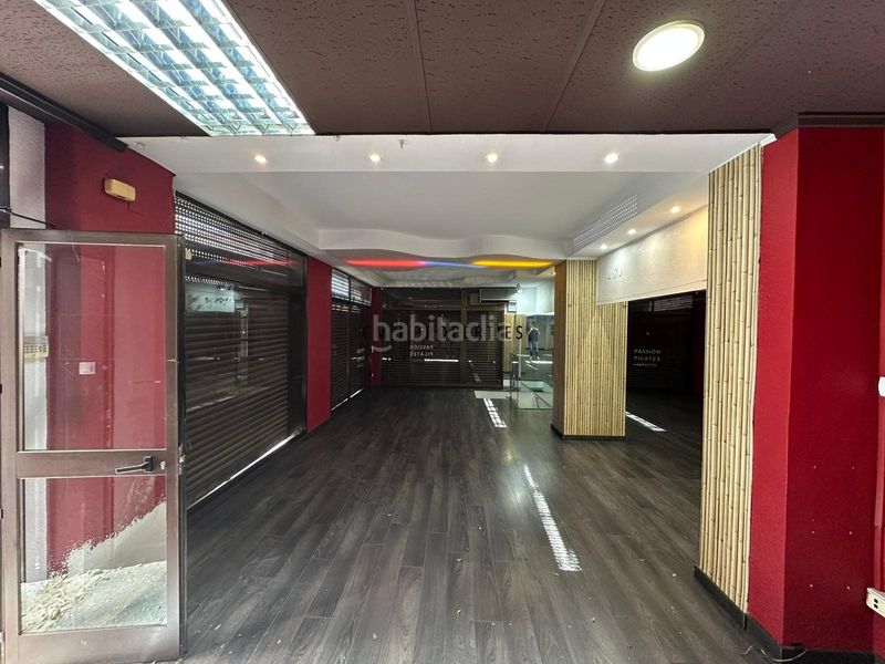 Foto 34f9246a-6990-45e3-b249-dc168d6d2a3d. Local comercial a Jaume Roig Valencia