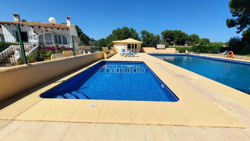 Foto ee02891d-1e1f-4978-b203-b32d7d180aea. Casa adossada amb calefacció piscina a Casco Urbano Moraira