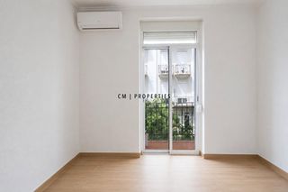 Location Appartement  Cadiz. Alquiler piso de 4 habitaciones en ruzafa.