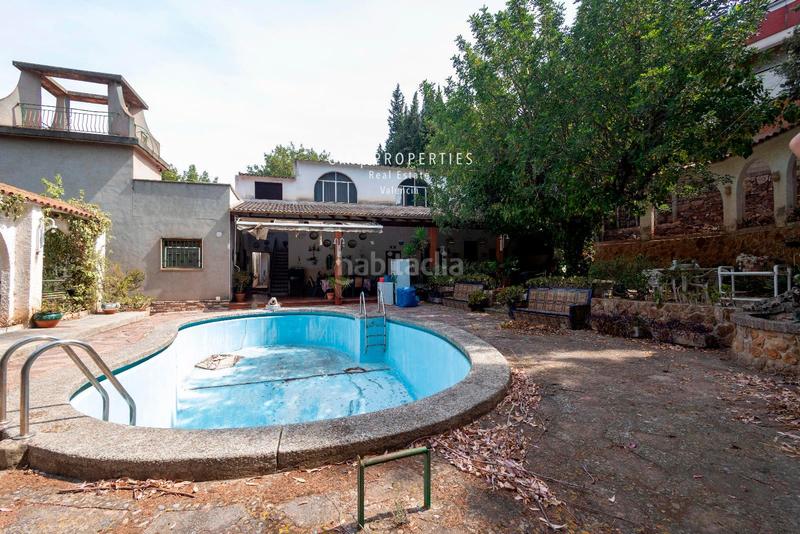 Foto a3489f2e-b2e4-428a-86b7-5f133ee25035. Xalet amb piscina a Casco Urbano Náquera