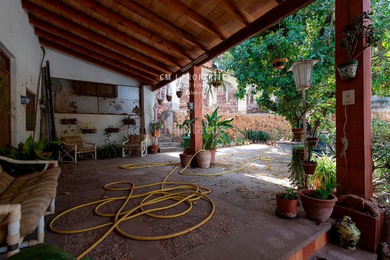 Foto a9dea280-a7b0-4f2e-a648-299b8da2ea75. Xalet amb piscina a Casco Urbano Náquera