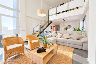 Casa  Del nacre. Chalet en venta, 4 habotaciones en la pobla de vallbona