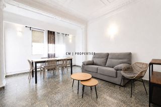 Location Appartement  Dr zamenhoff. Alquiler de piso de 5 habitaciones y 2 baños con piscina en la p