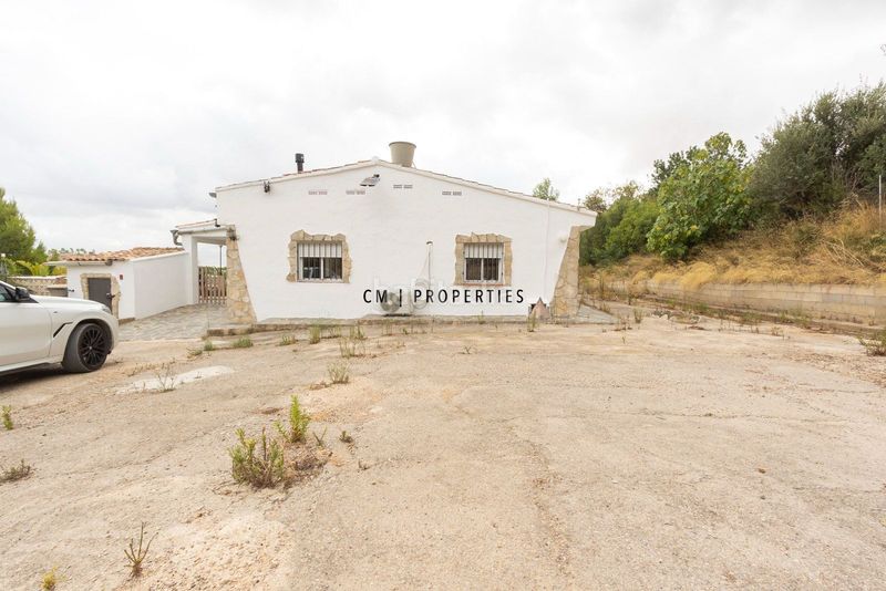 Foto 385b7e96-fc37-47d5-94bc-3abc38084096. Casa amb calefacció aparcament a Centro Chiva