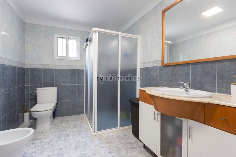 Foto 5a573b33-702b-4d45-8ea5-e6c996ab8bec. Casa amb calefacció aparcament a Centro Chiva