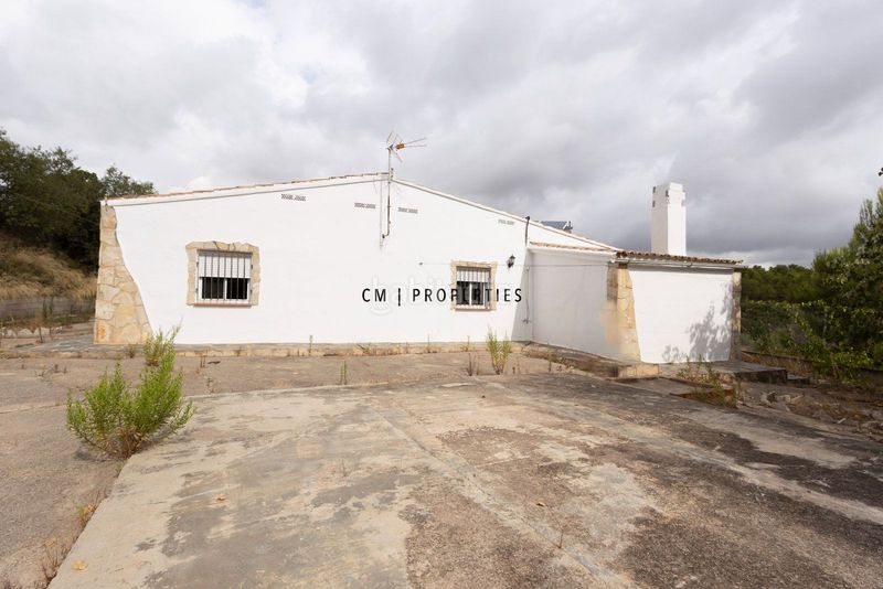 Foto 5ac65c01-7d18-4809-ab48-b8e08b5c3426. Casa amb calefacció aparcament a Centro Chiva