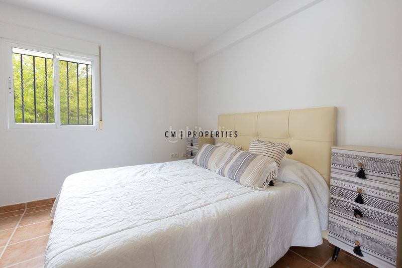 Foto 78b138a1-77ce-4e53-9d99-5e64de1a9c74. Casa amb calefacció aparcament a Centro Chiva