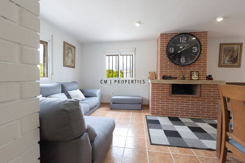 Foto 9a93f2b6-ef53-4152-9aa6-a54b27155049. Casa amb calefacció aparcament a Centro Chiva