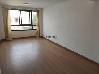 Location Appartement  Primer de maig. Piso en alquiler, 4 habitaciones en paterna