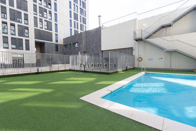 Foto 0a879bfa-7699-44dd-b394-a71b9516307c. Pis amb calefacció aparcament piscina a Malilla Valencia
