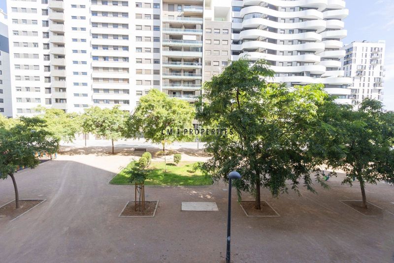 Foto b1647328-e8d3-404d-bb81-7d34e81c1f4b. Pis amb calefacció aparcament piscina a Malilla Valencia