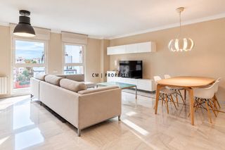 Flat in Colon