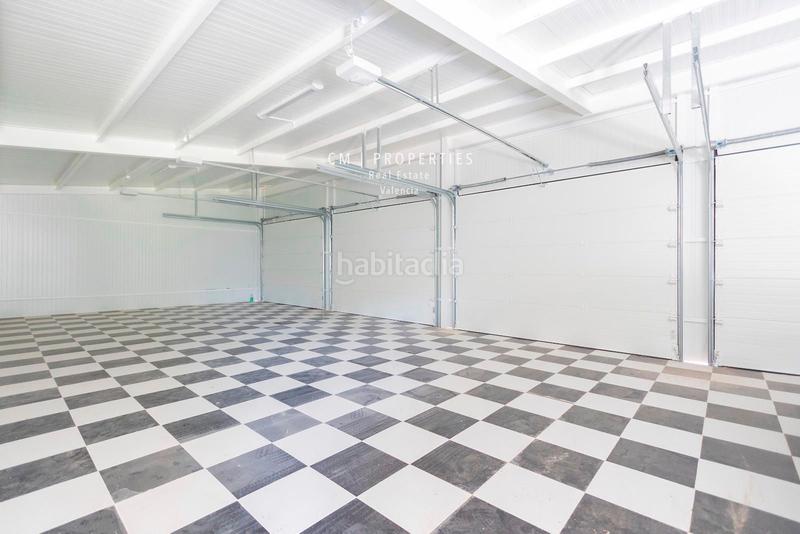 Foto 3eaceb33-b881-418b-bf3d-bb014f1d445e. Chalet mit heizung parking pool in La Cañada Paterna