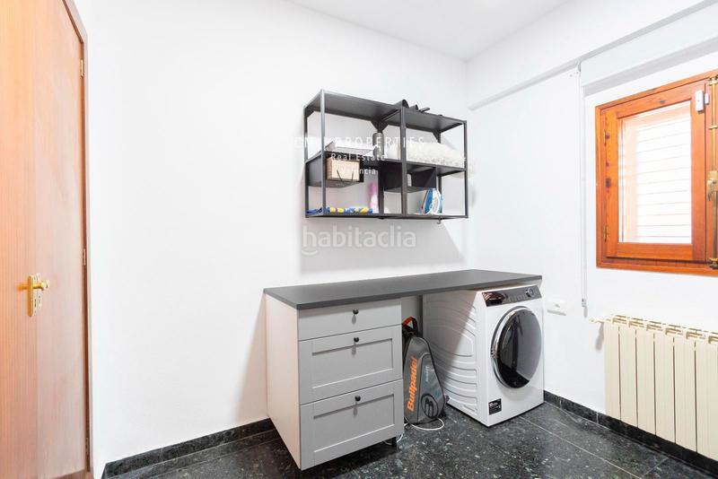 Foto 547efa47-bafb-41ab-a5c1-2edbe435e061. Chalet mit heizung parking pool in La Cañada Paterna