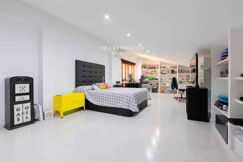 Foto 74258320-1d9f-47a3-8725-c2b2d9212d81. Chalet mit heizung parking pool in La Cañada Paterna