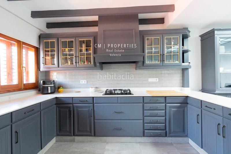 Foto 9bde9565-1256-4eb2-af0d-dac57cdbd2df. Chalet mit heizung parking pool in La Cañada Paterna