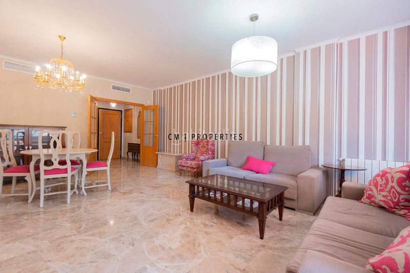 Foto b0255b12-5a39-4409-883c-5bd29ff32a6b. Lloguer casa amb calefacció aparcament piscina a Bétera
