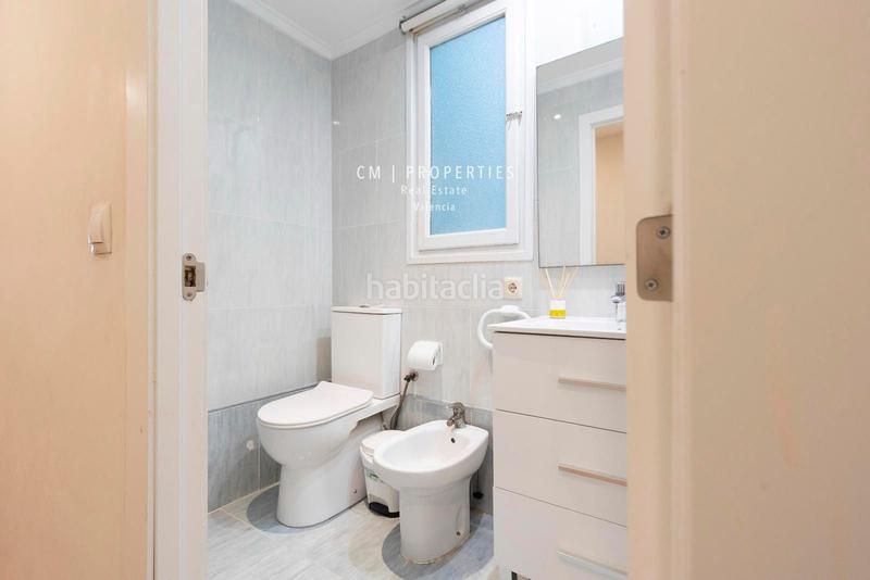 Foto d543d3d2-4721-47a0-b383-eceb470387c2. Piso  junto al parque central en venta en Arrancapins Valencia