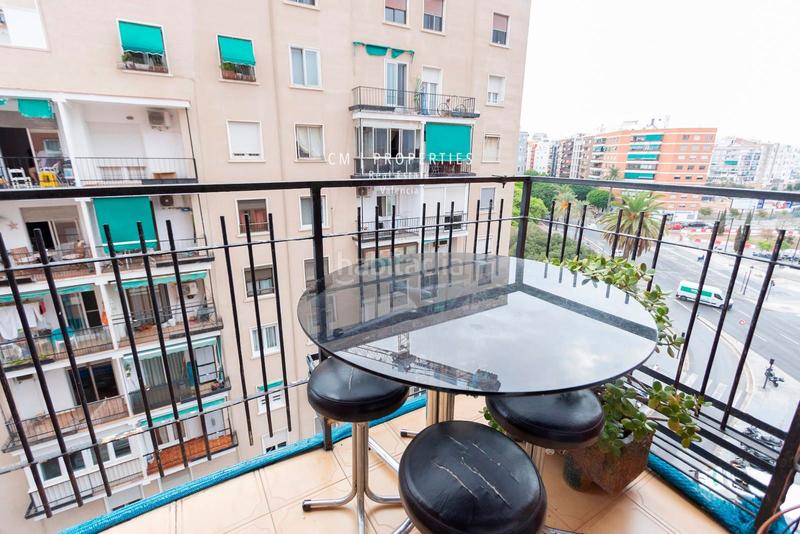 Foto ede5167d-a51d-4066-b855-3968239c8d6a. Piso  junto al parque central en venta en Arrancapins Valencia