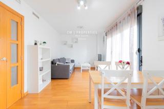 Location Appartement  Reina violante. Piso con terraza en nou campanar en alquiler