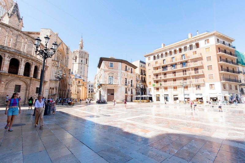 Foto 2421e06d-63eb-48dd-98ed-001c5ee70e3d. Location appartement avec chauffage dans La Seu Valencia