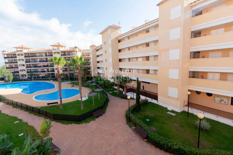 Foto 752a6f16-0123-47d3-8e65-306e9672d954. Location appartement avec chauffage parking piscine dans Canet d´en Berenguer