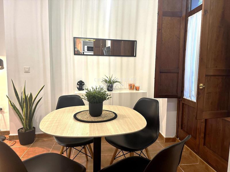 Foto 2568b9c6-aa01-48fd-b63c-3e4c3f7c6939. Lloguer pis amb calefacció a El Pilar Valencia