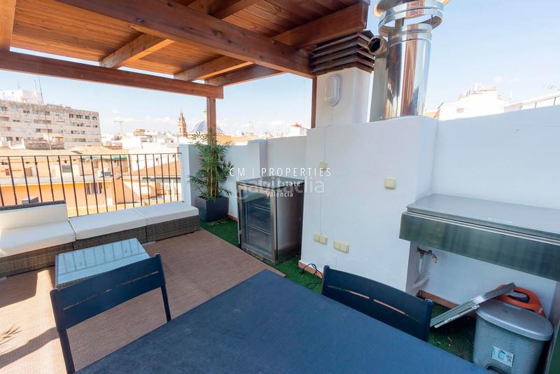 Foto 11dab2e1-b424-49ee-b392-51f4e58d4ea3. Rent penthouse with heating in El Mercat Valencia