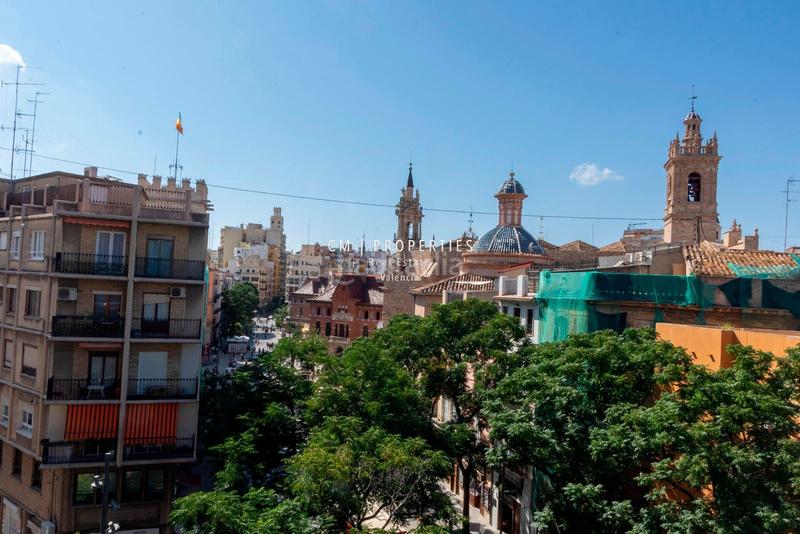 Foto 380a33ac-4705-4255-a6e9-716ed4ba7a80. Rent penthouse with heating in El Mercat Valencia