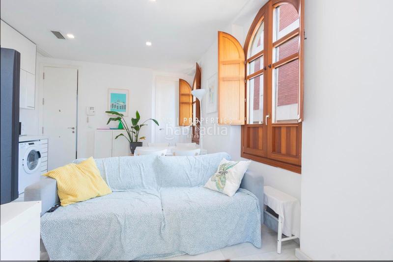 Foto cec71ac7-2ae3-425a-a344-37038db4f7d1. Rent penthouse with heating in El Mercat Valencia