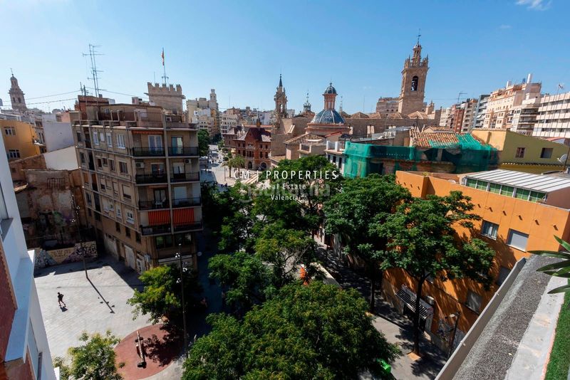 Foto bd641d6b-ba3a-40fb-9d85-ac99ac7122c1. Lloguer àtic amb calefacció a El Mercat Valencia