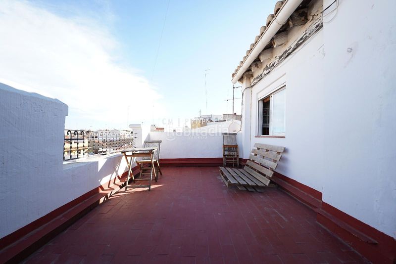 Foto c6dbac45-c015-4b27-b02c-f54fd3169f38. Lloguer àtic amb calefacció a El Carme Valencia