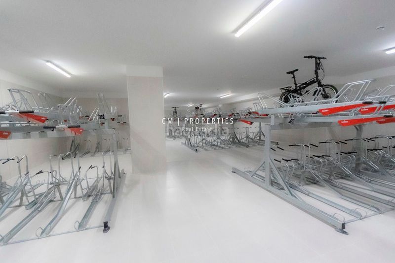 Foto efe50a9a-2718-45b1-b570-217508d5df9d. Rent flat with heating parking pool in Sant Pau Valencia