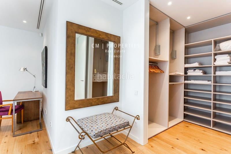 Foto ed8c6423-08b6-4517-80d8-6abb8c2b23eb. Rent flat with heating parking in Sant Francesc Valencia