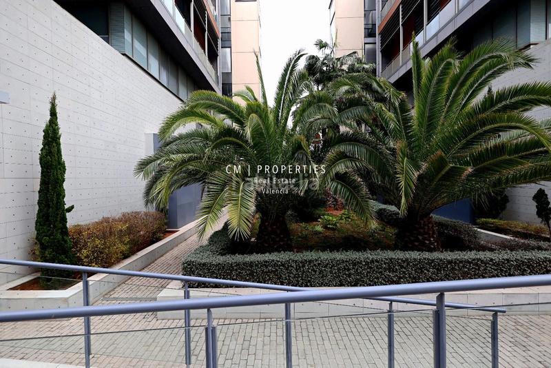 Foto b0ae65b6-78ec-4a69-ac10-7660d4291e99. Lloguer àtic amb calefacció aparcament piscina a Valencia
