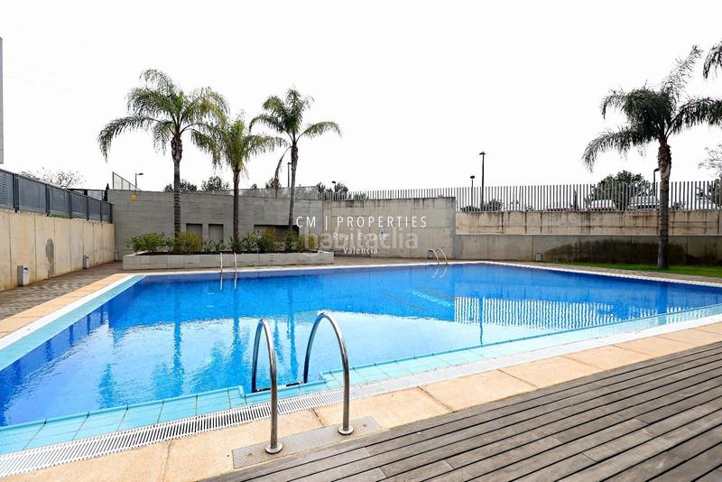Foto f52da80e-1dbd-40d4-a04e-61cdb03ecd3c. Lloguer àtic amb calefacció aparcament piscina a Valencia
