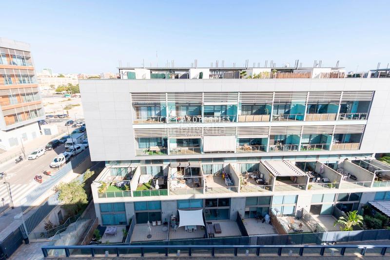 Foto 0e78531a-ae27-4e31-8b84-42fab22c01b5. Location attique avec chauffage parking piscine dans Valencia