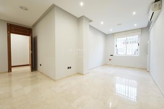 Miete Etagenwohnung  Micer masco. Piso en alquiler en mestalla