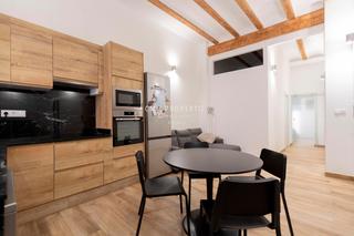 Pis  Ramon marquet. Piso de 2 habitaciones en barrio aiora en venta