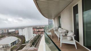 Pis  Corts valencianes. Piso en torre ikon, planta 22