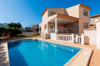 Lloguer Xalet en La Caada. Chalet independiente con piscina en la caada