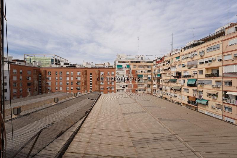 Foto 140d08dd-f2e7-4712-8588-ce511d2c3abf. Piso  de 3 dormitorios en calle velazquez en venta en Carlet
