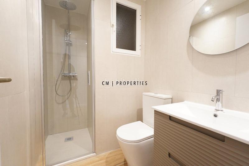 Foto b156feb0-031e-47d4-9ff2-df28d694e116. Piso  de 3 dormitorios en calle velazquez en venta en Carlet