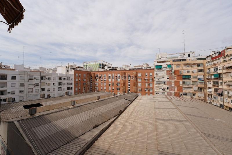 Foto b33dccb3-8cf0-4b3a-9863-7255468b8df8. Piso  de 3 dormitorios en calle velazquez en venta en Carlet
