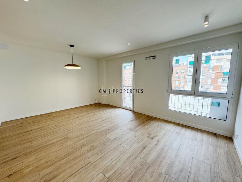 Foto cd90700b-120f-4161-8cb2-0d0faa549254. Piso  de 3 dormitorios en calle velazquez en venta en Carlet